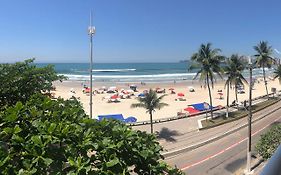 Apto enorme pé na areia, vista linda c/ academia e sauna